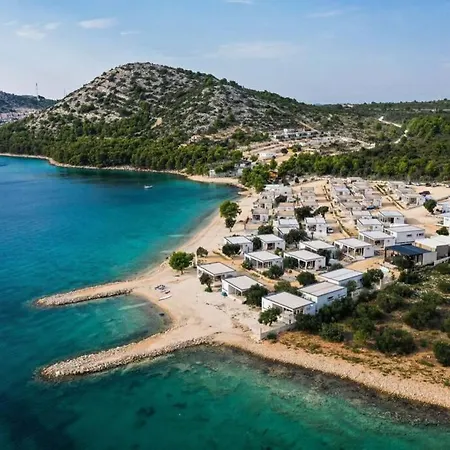 Buqez Eco - Beach 12 - Seaview Villa Pakostane