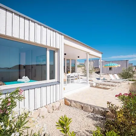 Buqez Eco - Beach 12 - Seaview Villa Pakostane