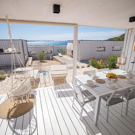 Buqez Eco - Beach 12 - Seaview Pakostane