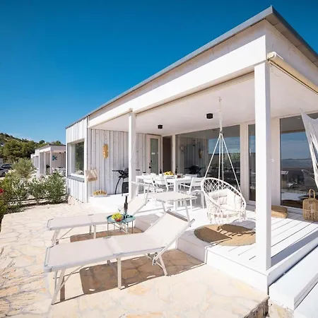Buqez Eco - Beach 12 - Seaview *
